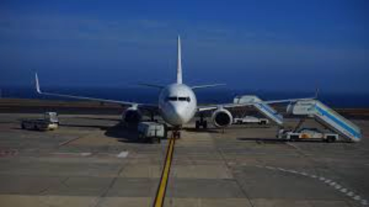 India Mulls Airspace Ban on Pakistani Airlines, Port Restrictions on Ships