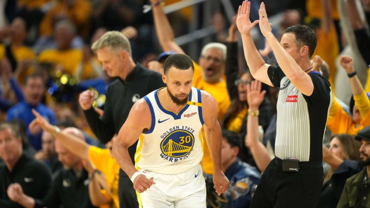 Stephen Curry and Warriors Shine Bright Without Jimmy Butler in Game 3 Victory