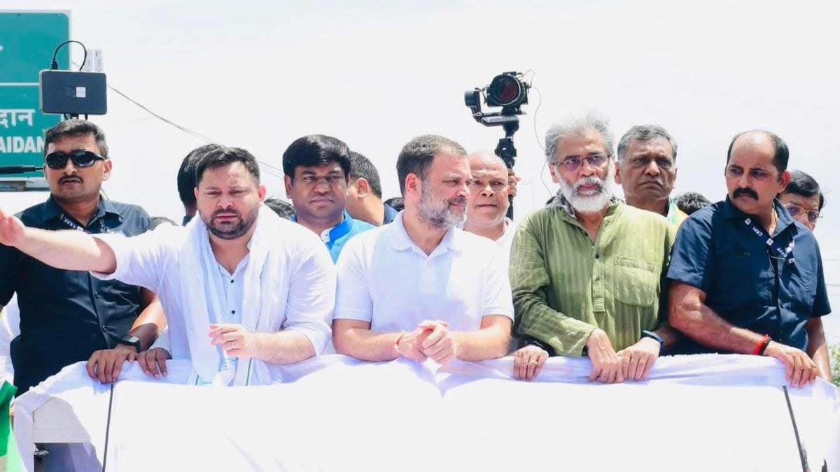 SC Questions Bihar Voter List Revision Timing – Breaking Hindi News