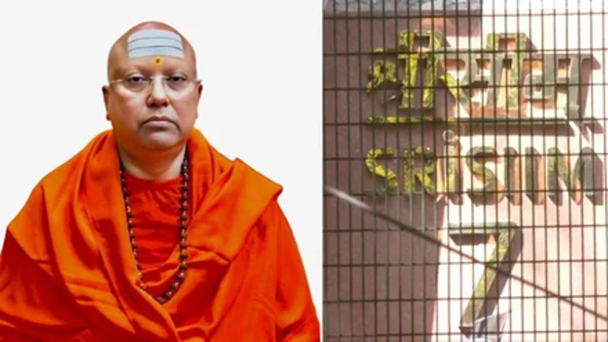 Delhi Godman's Threats, Chats Exposed in 2025
