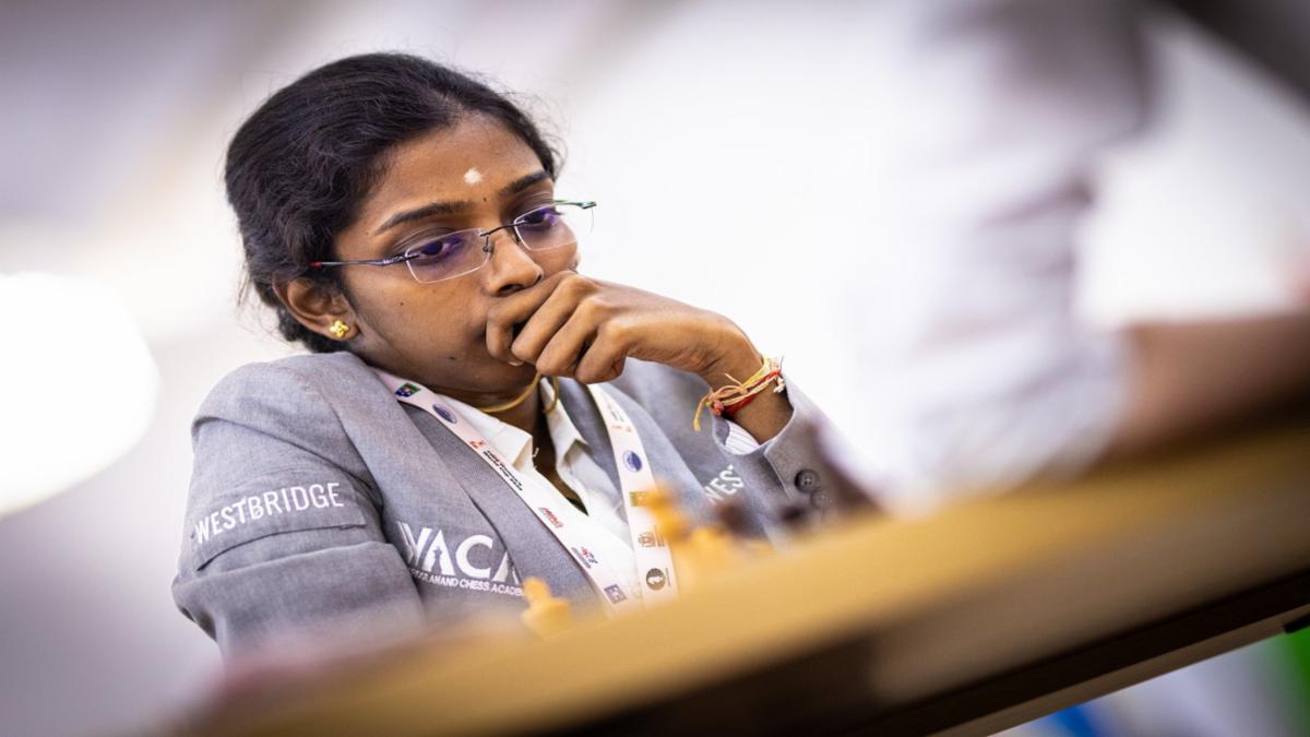 koneru-humpy-becomes-first-indian-woman-in-fide-world-cup-semifinals
