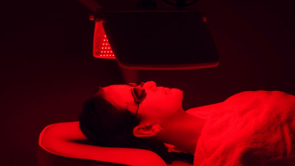 is-the-red-light-therapy-belt-the-next-big-thing-in-home-wellness