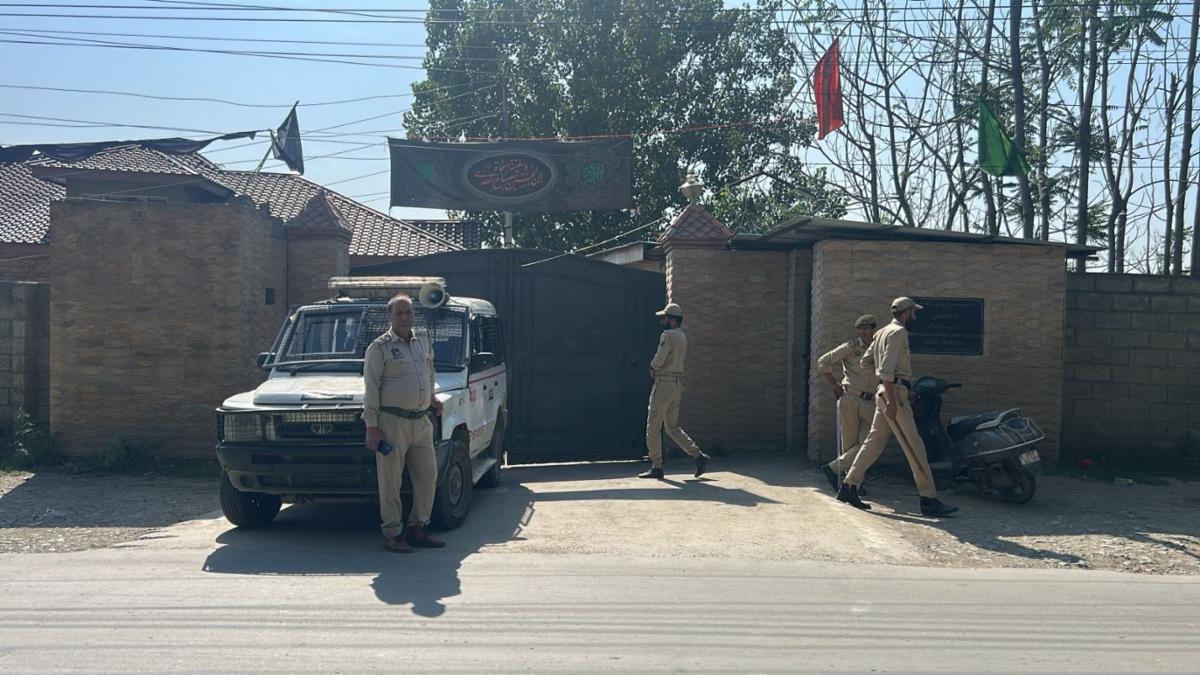 j-k-martyrs-day-clampdown-omar-abdullah-ministers-detained-over-graveyard-visit-ban